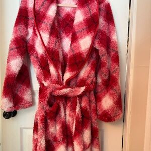Jessica Simpson Red Plaid House coat